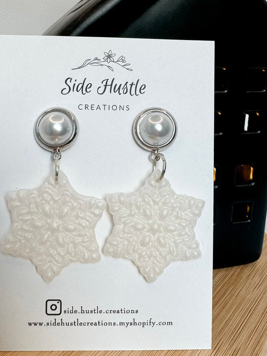 Statement SnowFlake Dangle