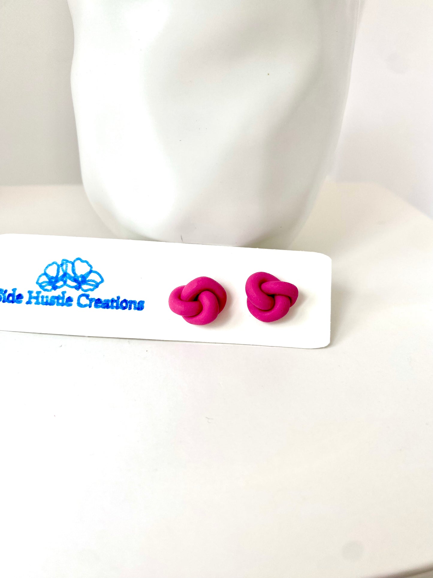 Soft Fuchsia Knot Stud