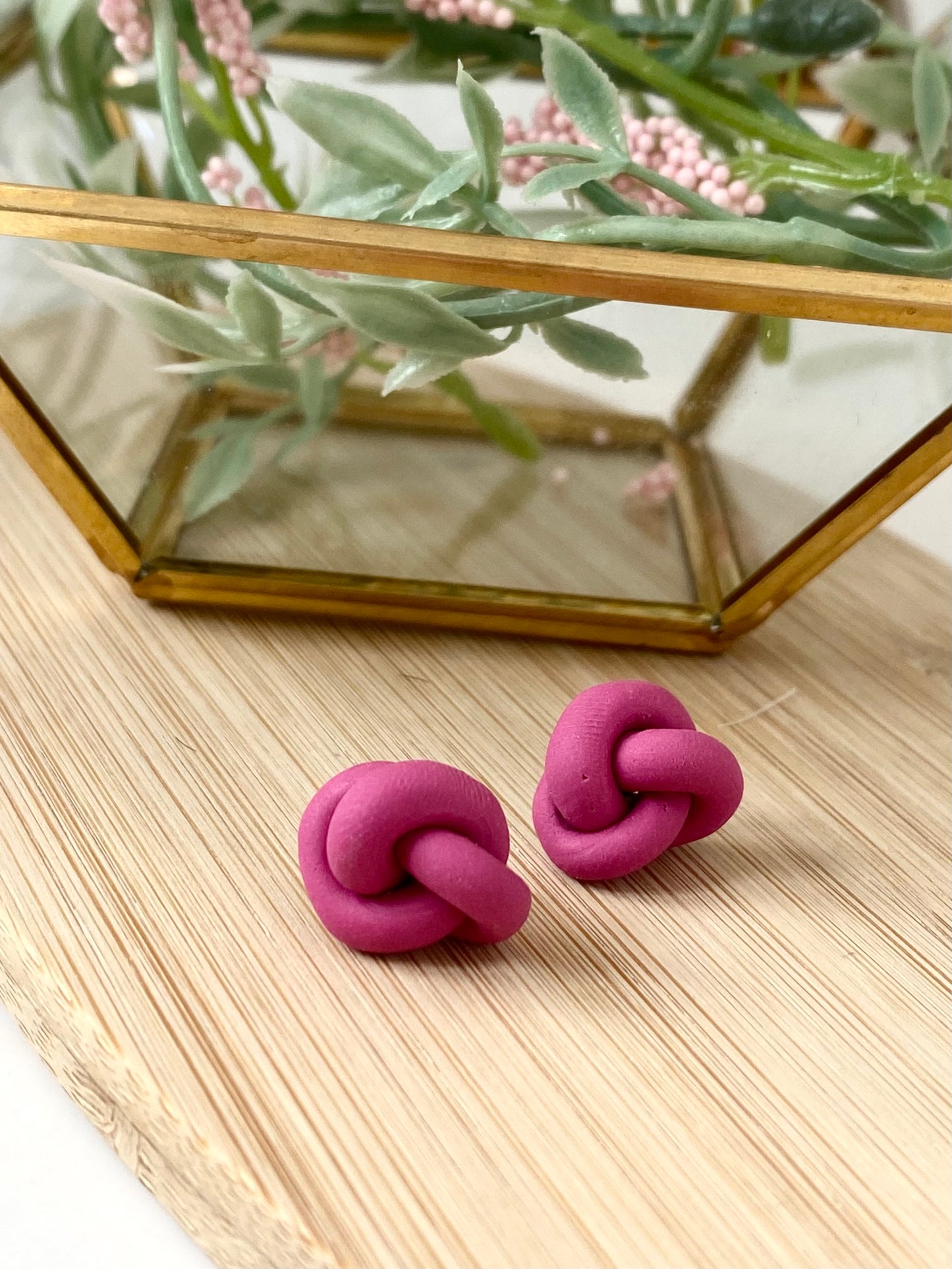 Soft Fuchsia Knot Stud